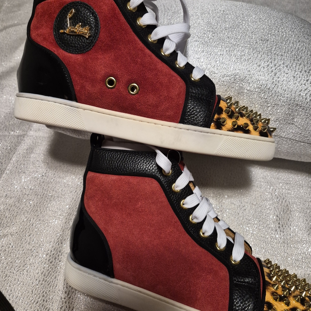 Red and Black High-Top Sneakers with Gold Spikes